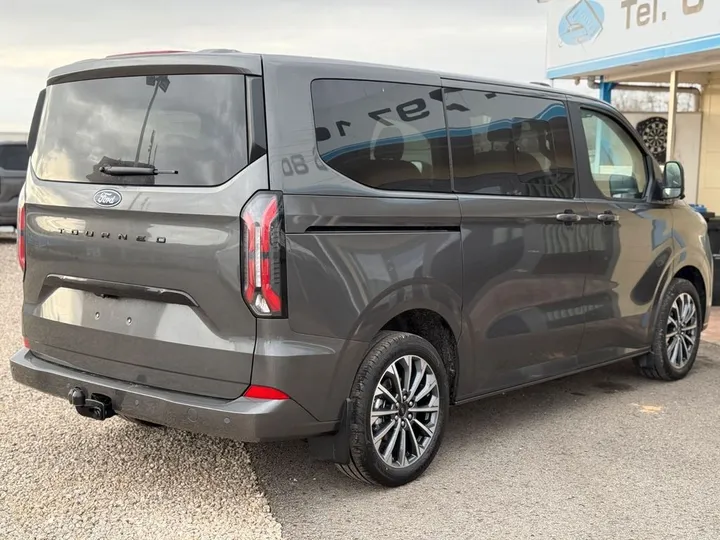 Ford Tourneo Custom