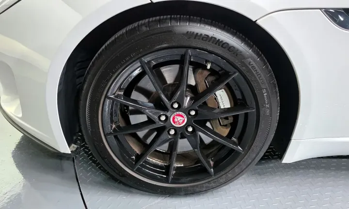 Jaguar F-TYPE