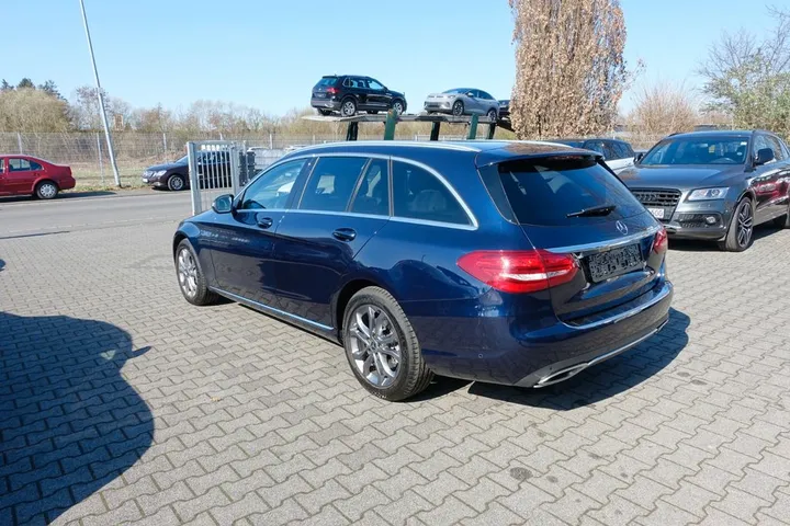 Mercedes-Benz C 400