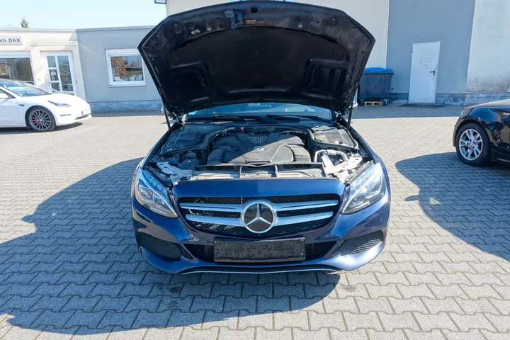 Mercedes-Benz C 400