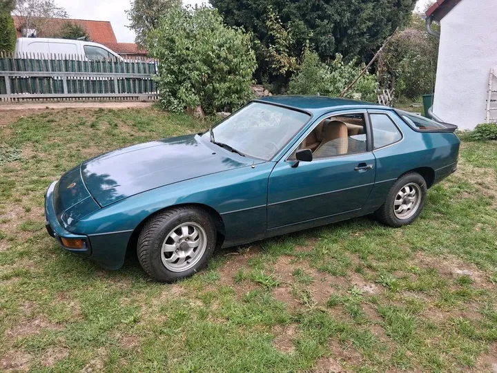 Porsche 924