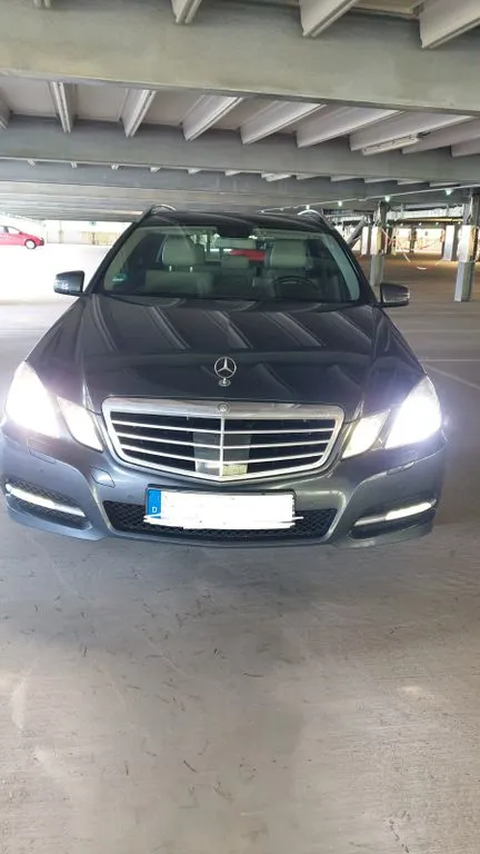Mercedes-Benz E 250