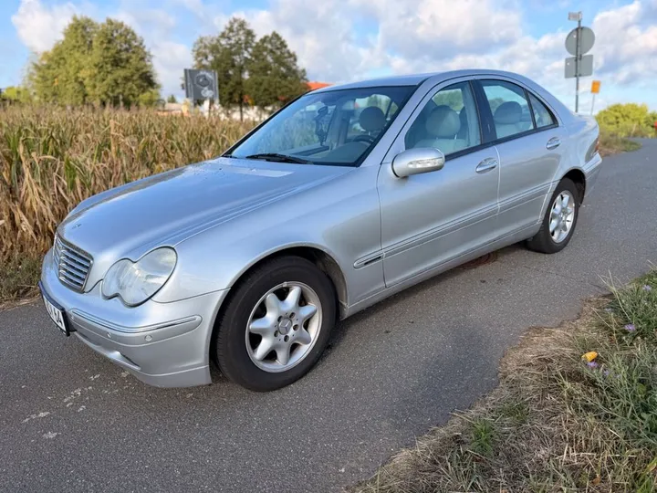 Mercedes-Benz C 200