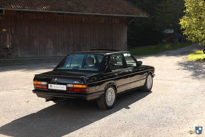 BMW M5