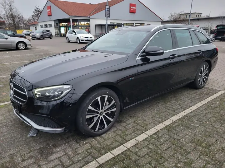 Mercedes-Benz E 300