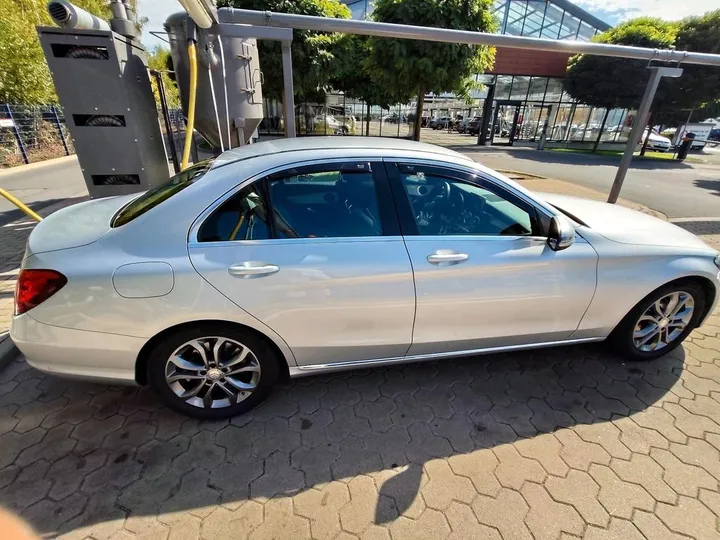 Mercedes-Benz C 180