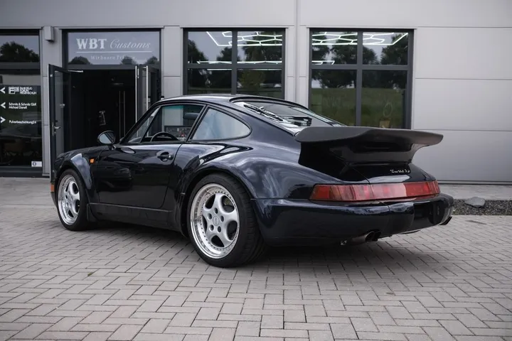 Porsche 964