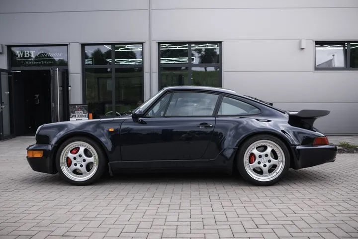 Porsche 964