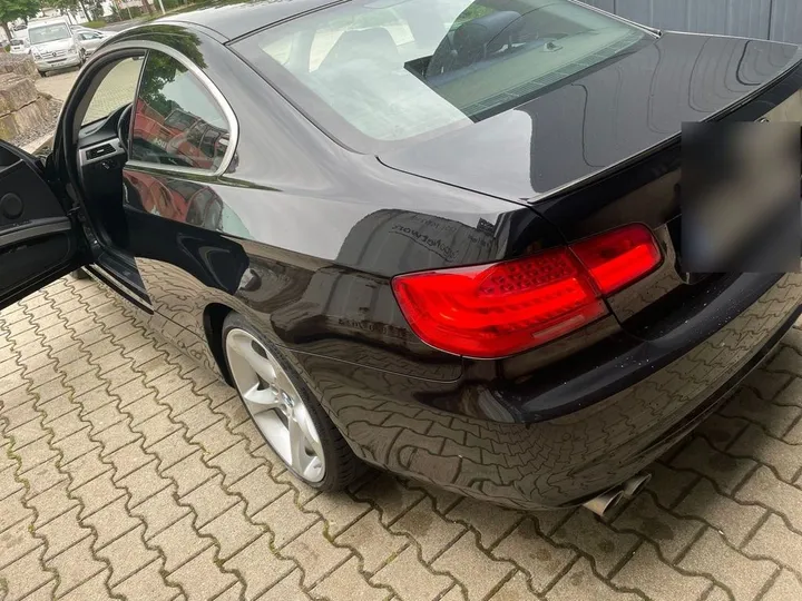 BMW 325
