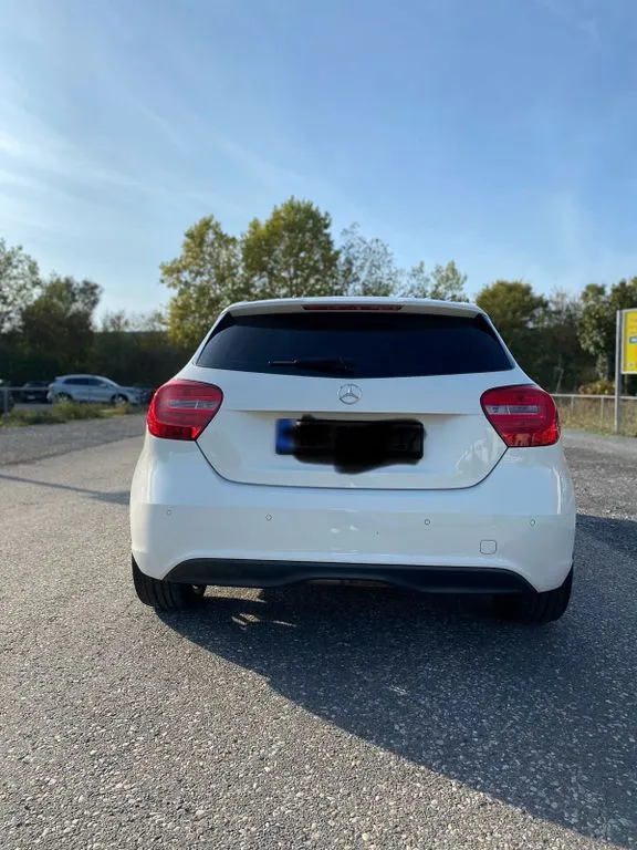 Mercedes-Benz A 180