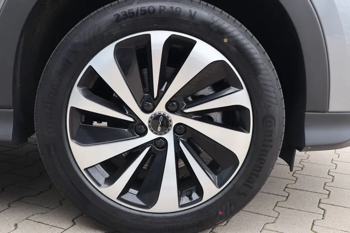 BYD SEAL U