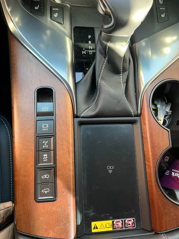 Lexus LX 600