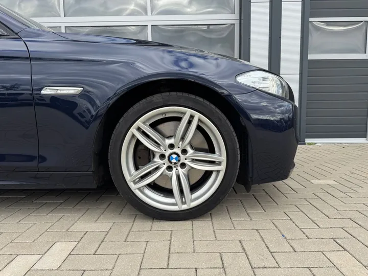 BMW 550
