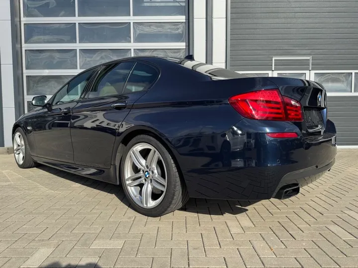 BMW 550