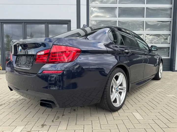 BMW 550