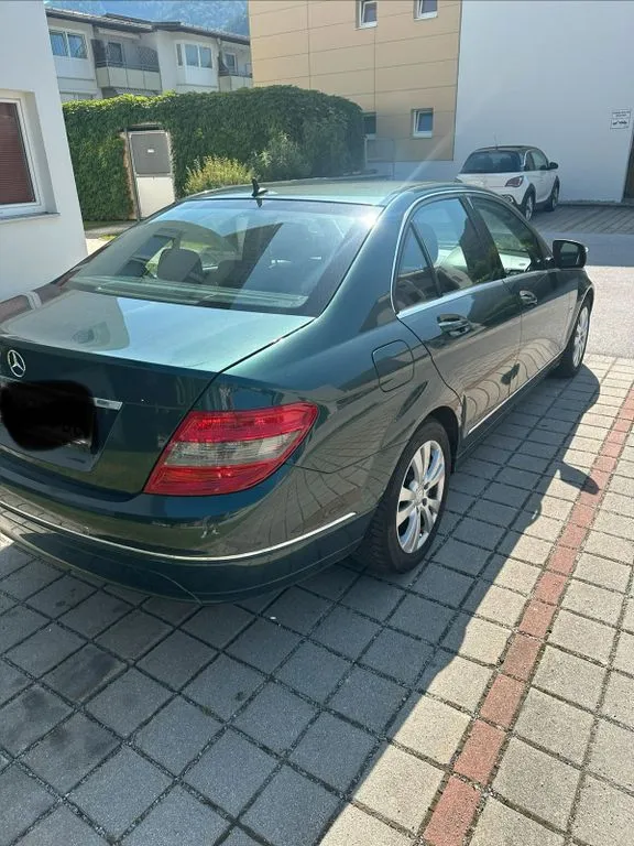 Mercedes-Benz C 220