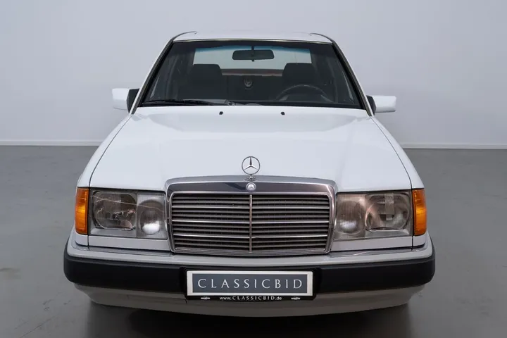 Mercedes-Benz 250