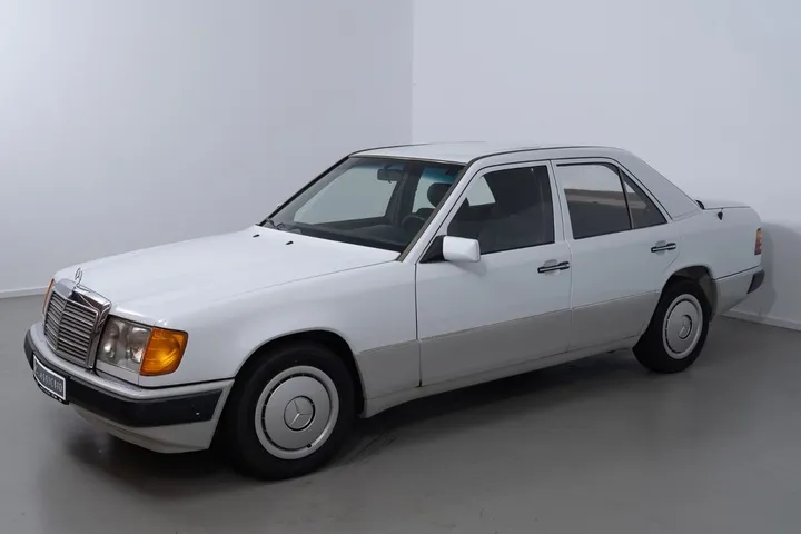 Mercedes-Benz 250