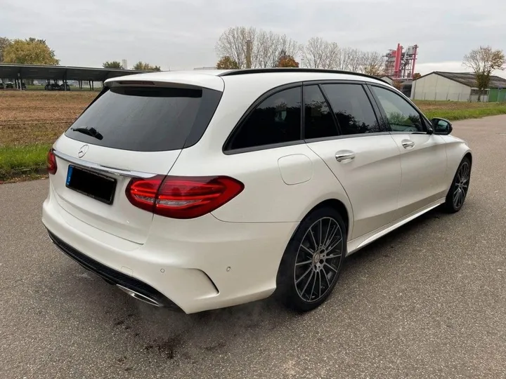 Mercedes-Benz C 400