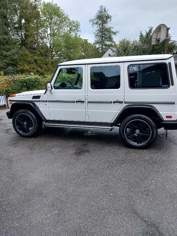 Mercedes-Benz G 500