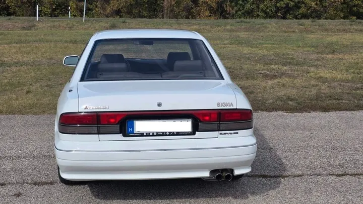 Mitsubishi Sigma