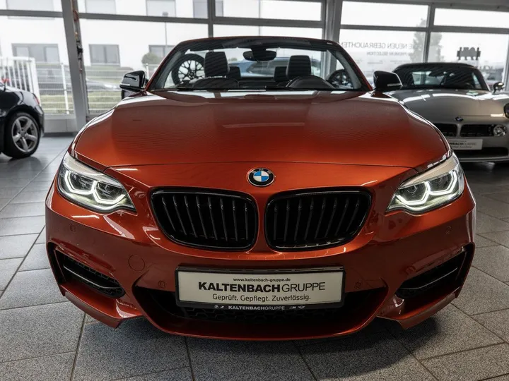 BMW M240i