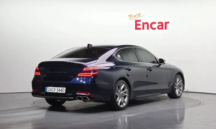 Genesis G70