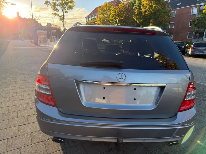 Mercedes-Benz C 320