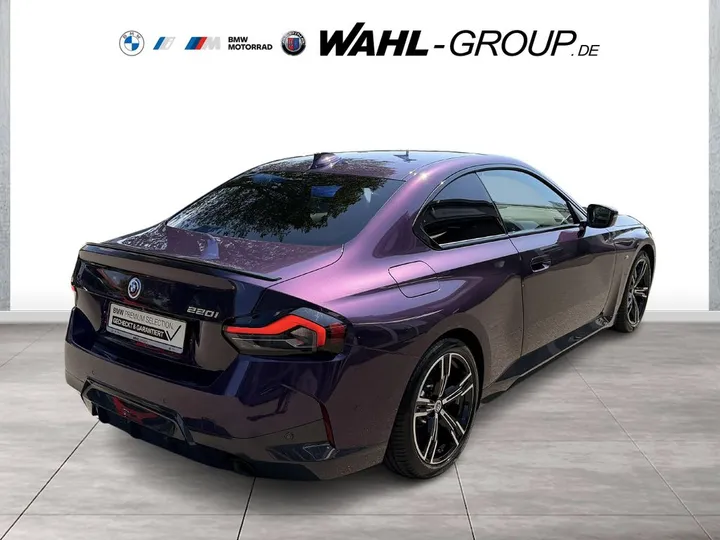 BMW 220