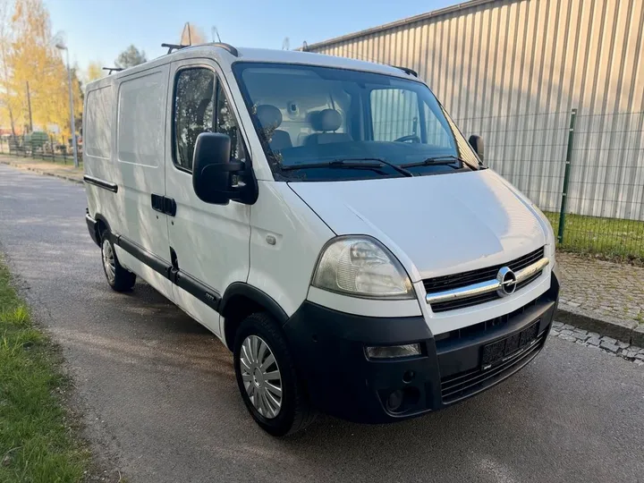Opel Movano