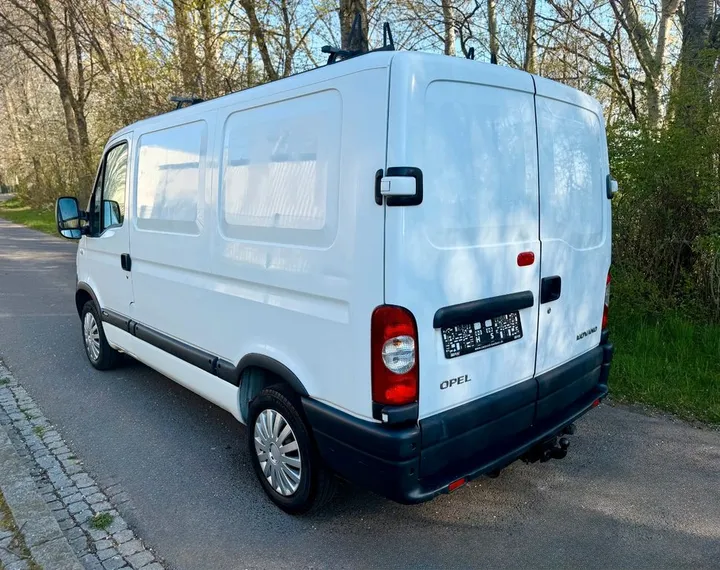 Opel Movano