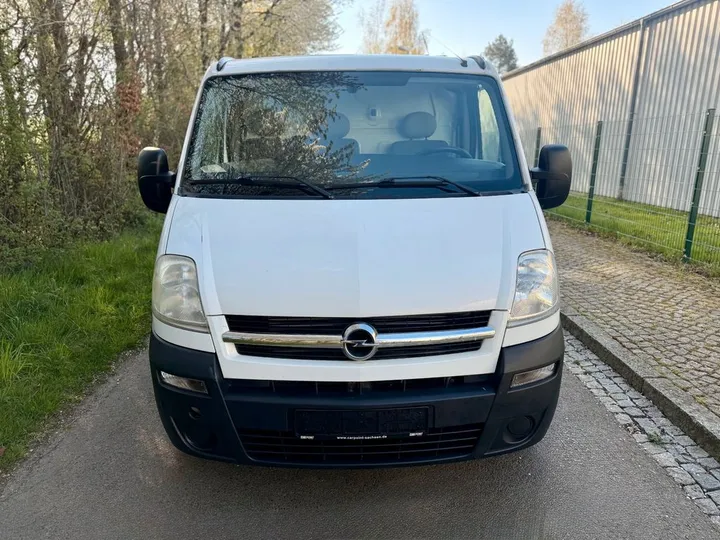 Opel Movano