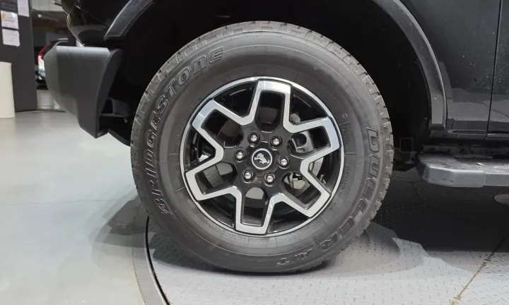 Ford Bronco