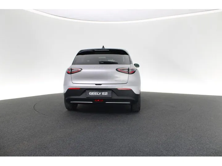 Geely E2
