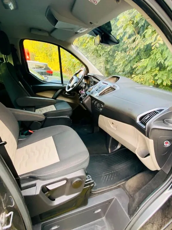 Ford Tourneo Custom