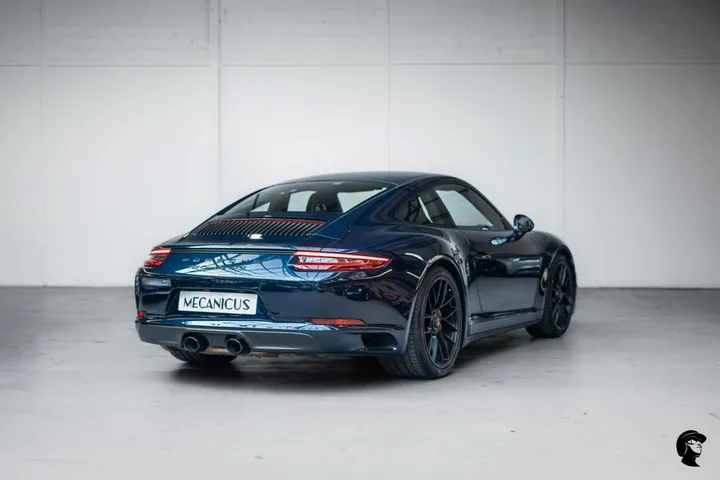 Porsche 991