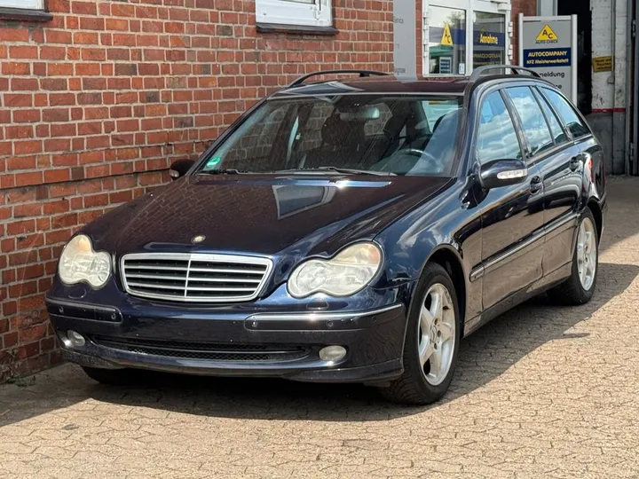 Mercedes-Benz C 240