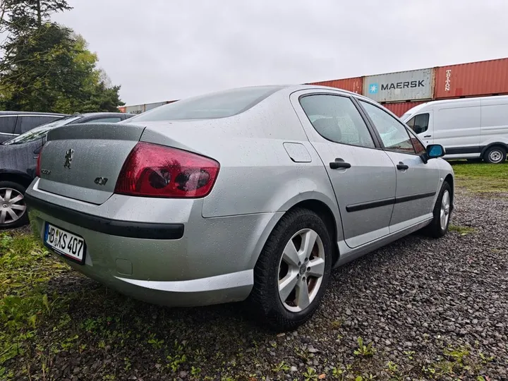 Peugeot 407