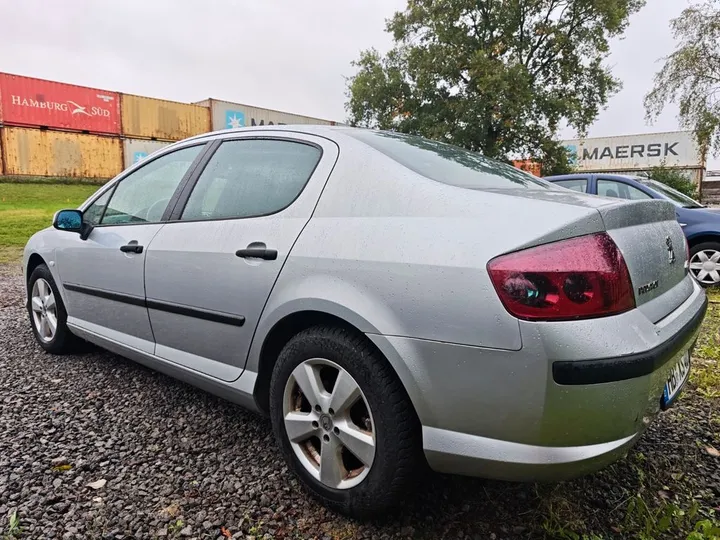 Peugeot 407