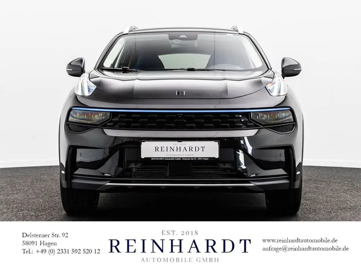 Lynk&Co 01