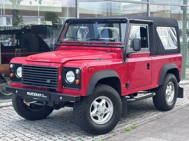 Land Rover Defender