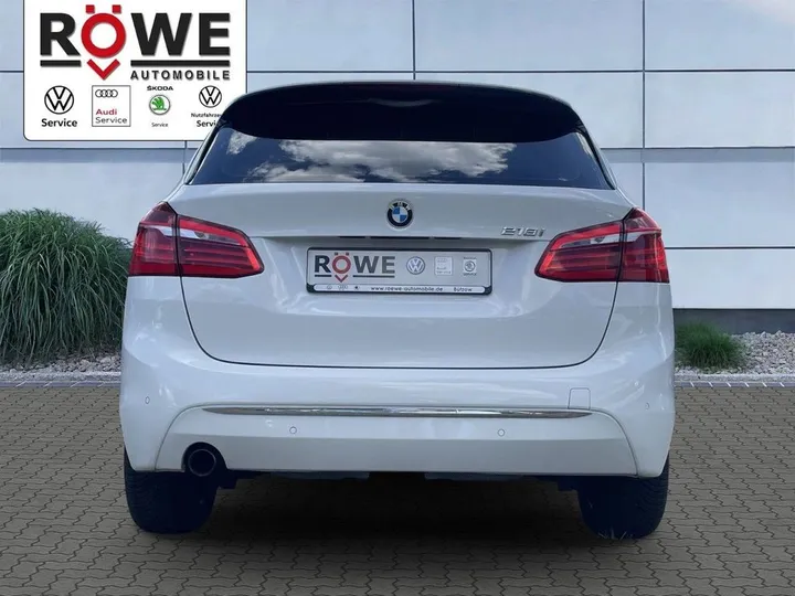 BMW 218