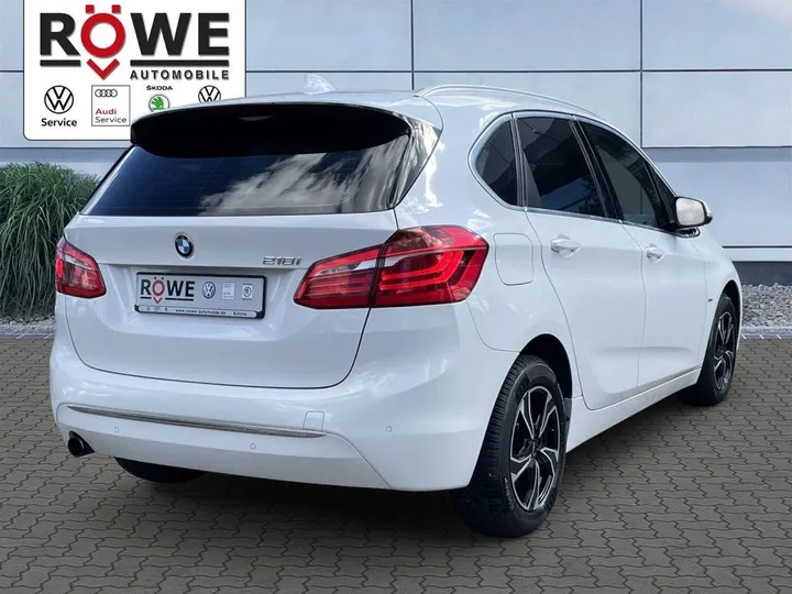 BMW 218