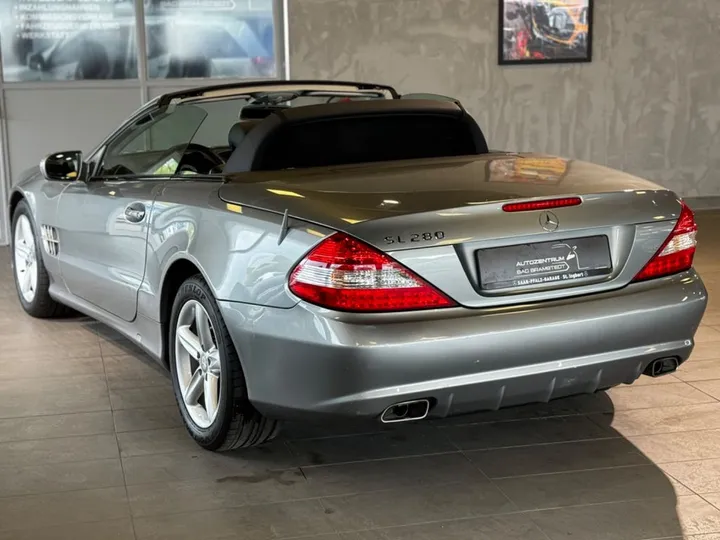 Mercedes-Benz SLR