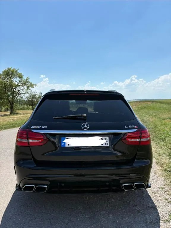 Mercedes-Benz C 63 AMG