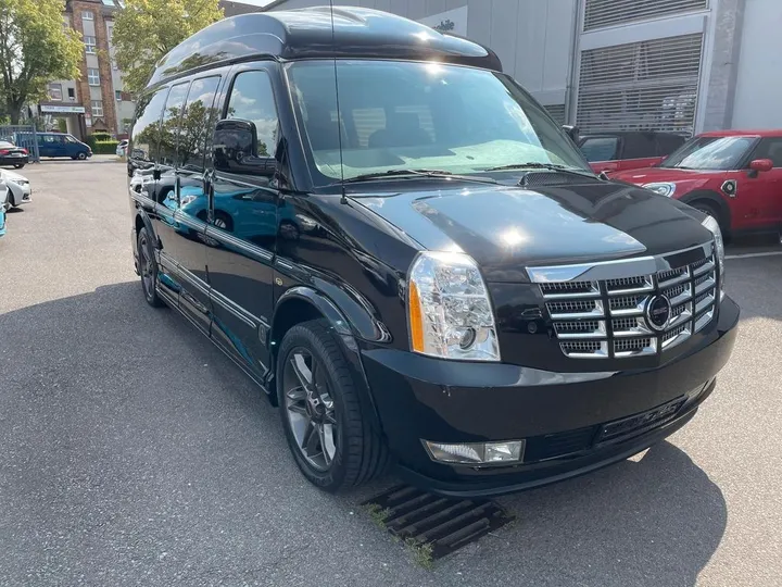 GMC Savana