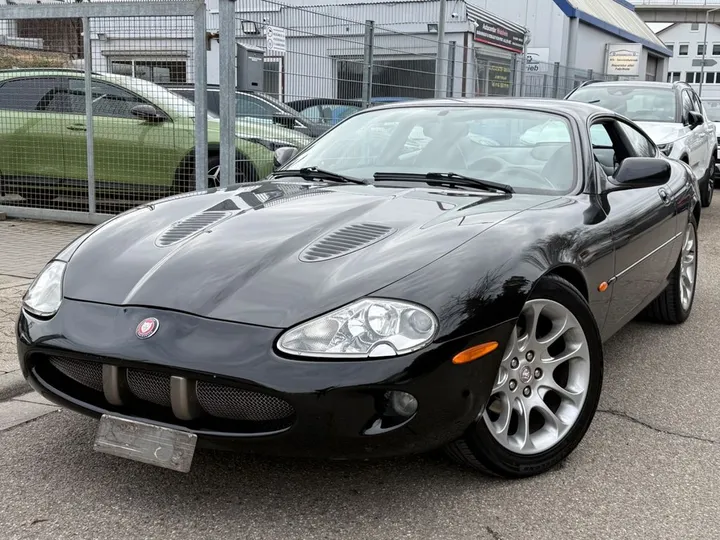 Jaguar XKR