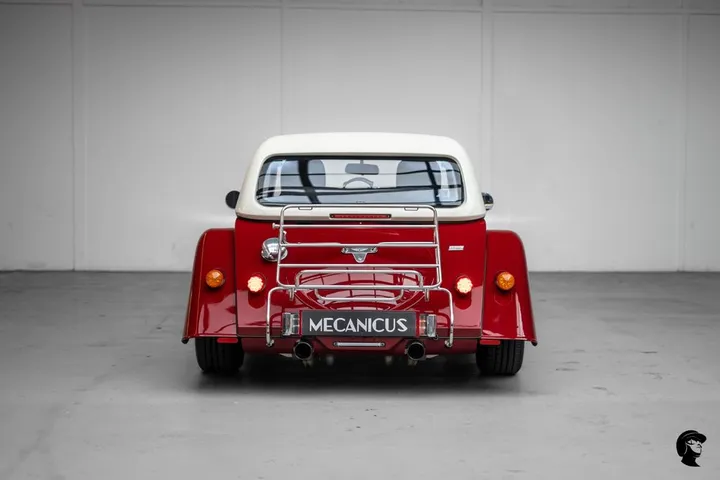 Morgan Plus 4
