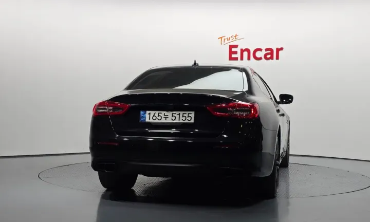 Maserati Quattroporte