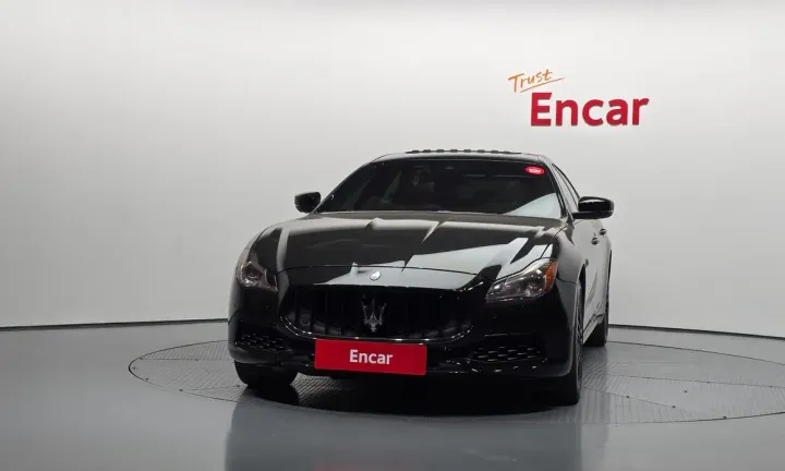 Maserati Quattroporte